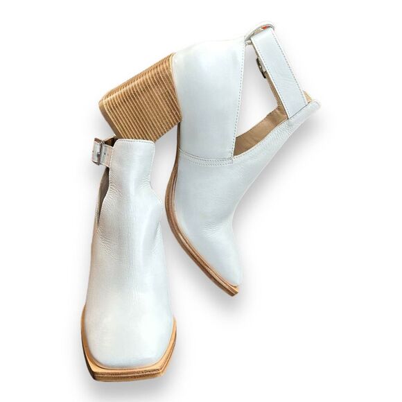 Free People Brady Buckle Boots Booties Size 9 White Leather - Picture 6 of 9